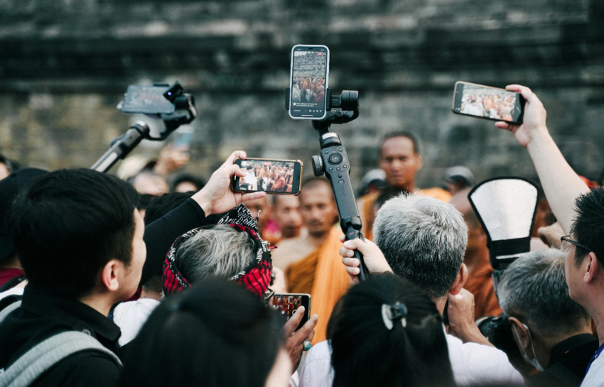 journalists and visitors of Borobudur interviewed the bhante who walked from Thailand to Indonesia