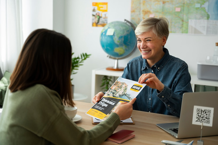 Comparison of PR and media booking services for professional visibility